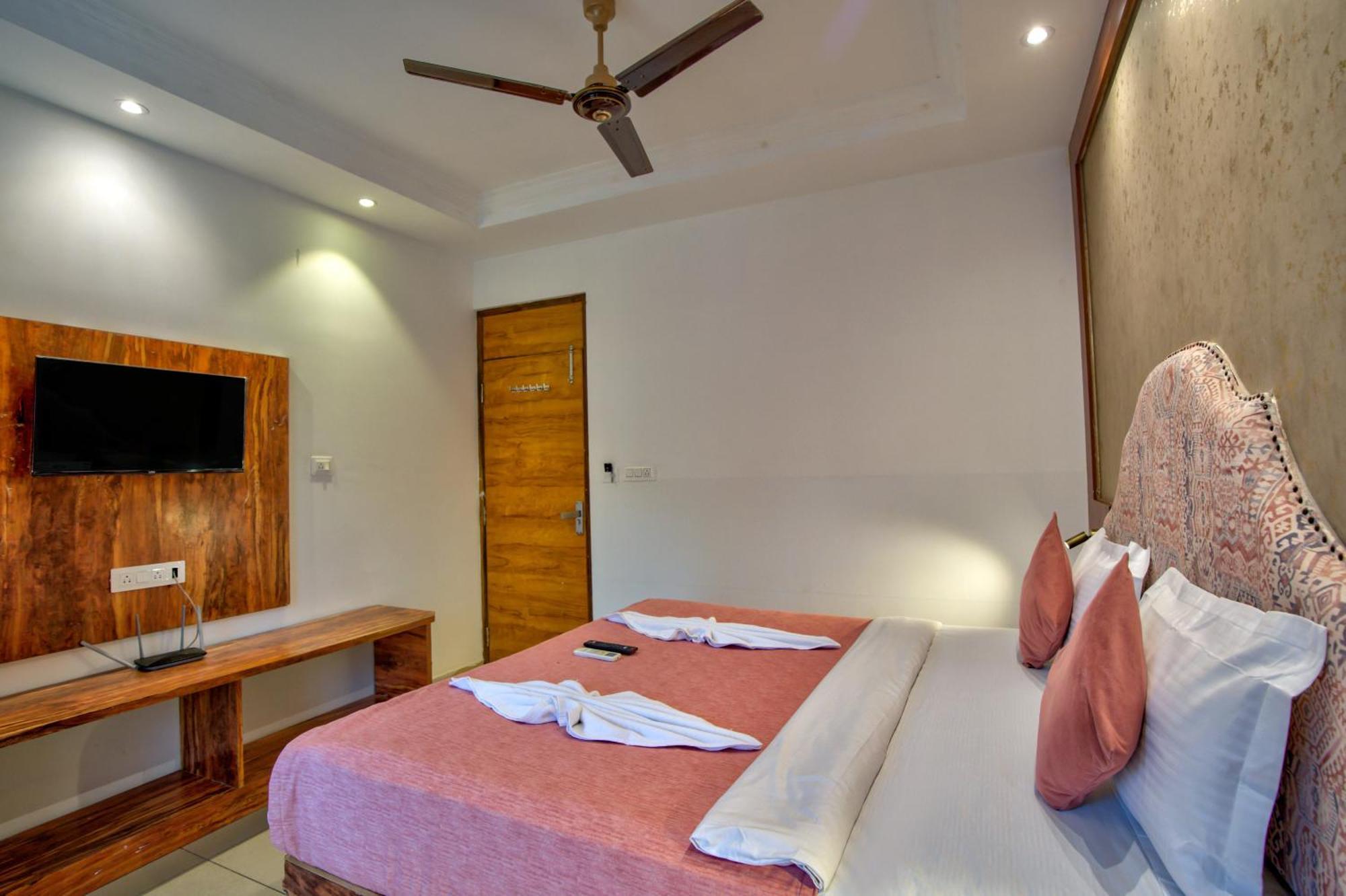 Hotel Sea Sapphire ,Calangute Buitenkant foto